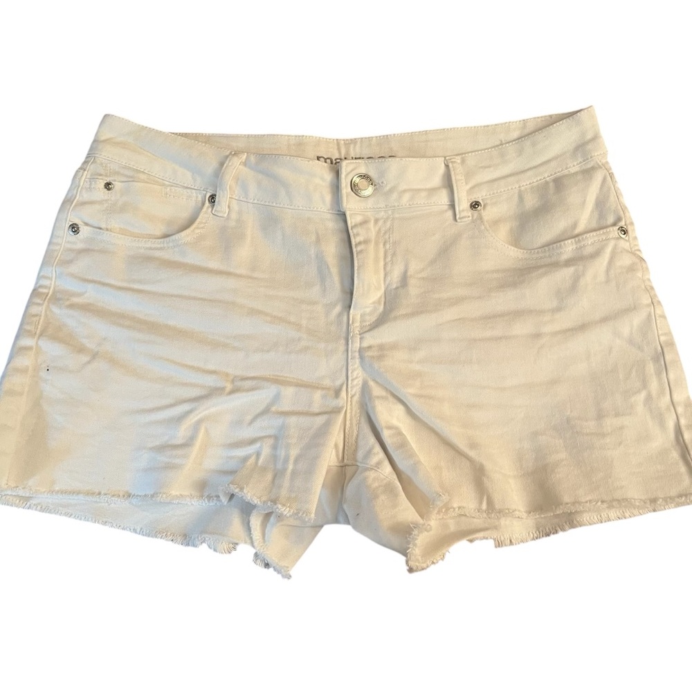Maurices size 12 white jean shorts